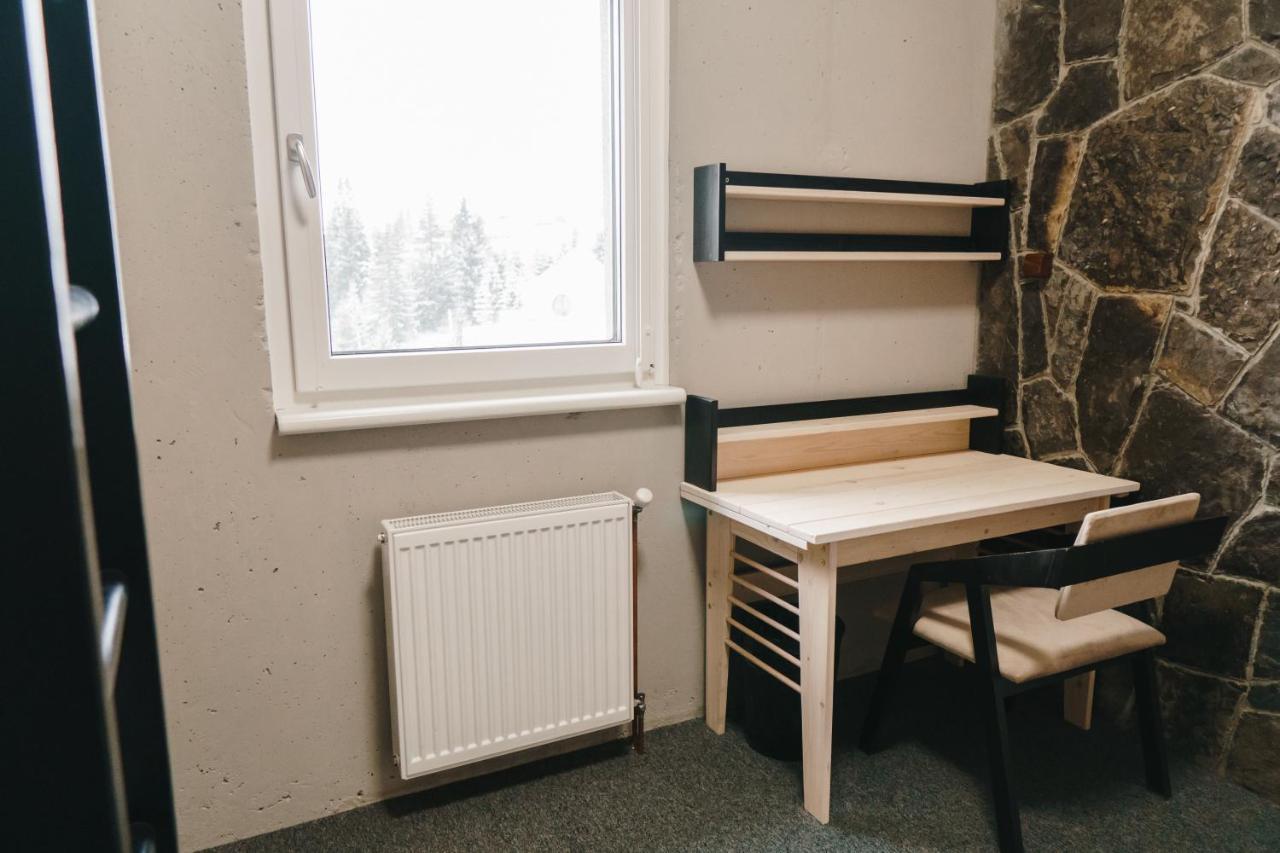 Chevalier Panorama Vandrarhem Jablunytsja Exteriör bild