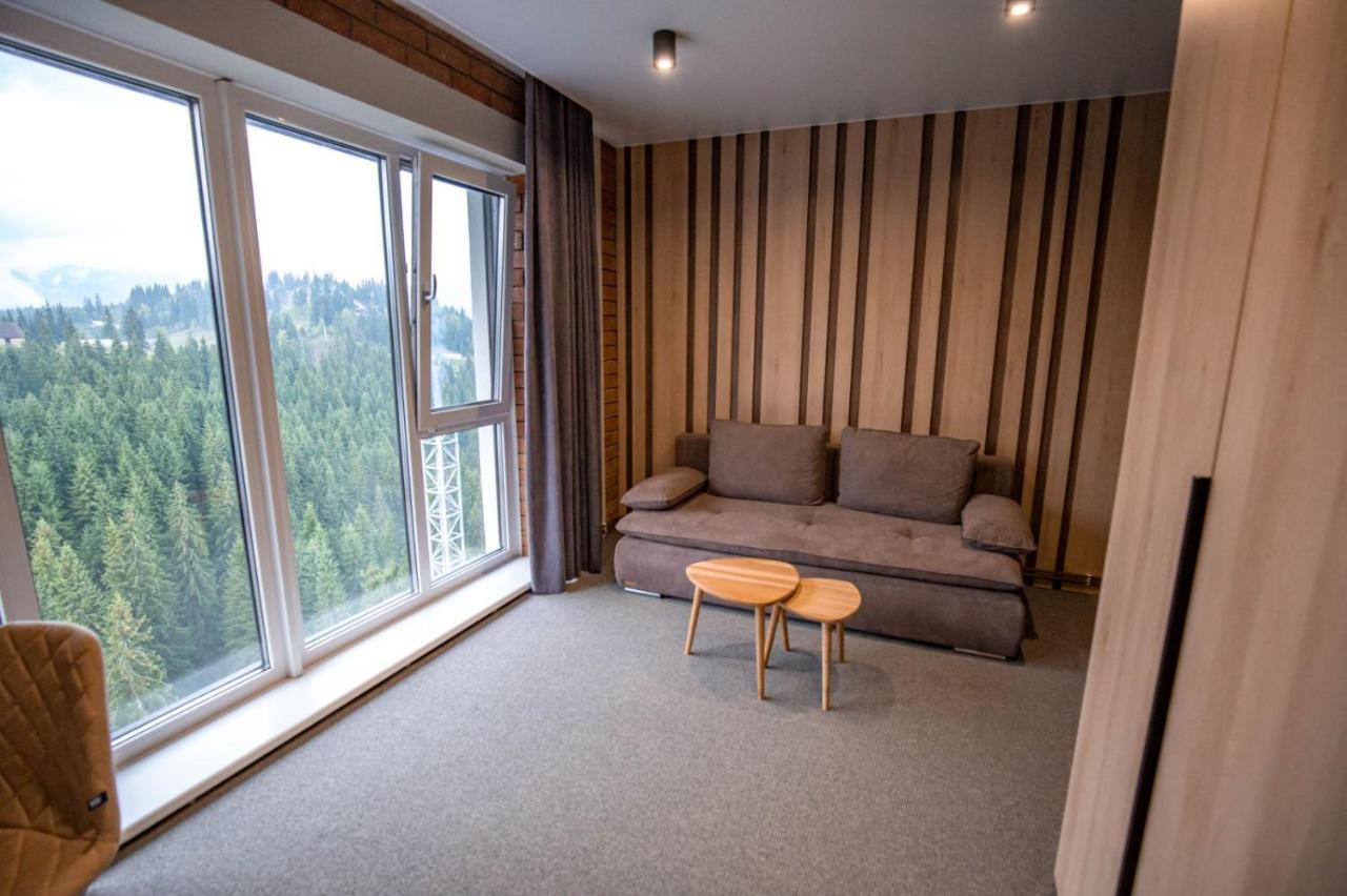 Chevalier Panorama Vandrarhem Jablunytsja Exteriör bild